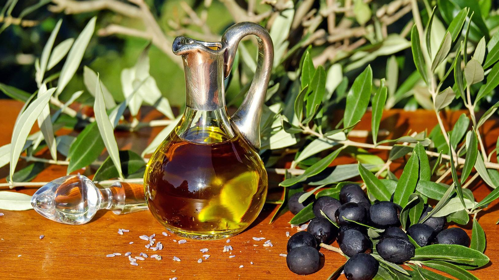 Фото оливковое греческое масло