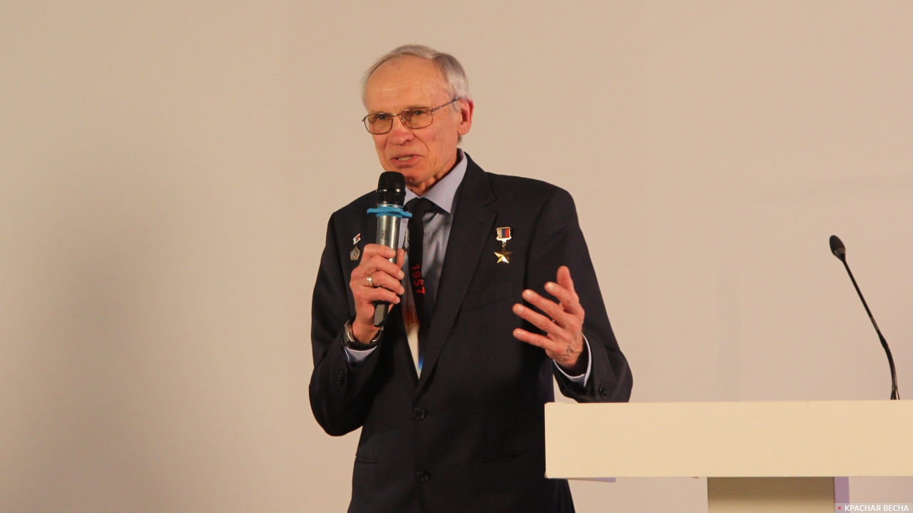 Герой России, советский космонавт Сергей•Авдеев