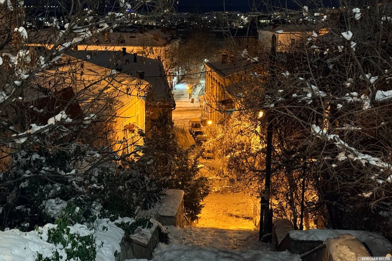 Заснеженный Севастополь 