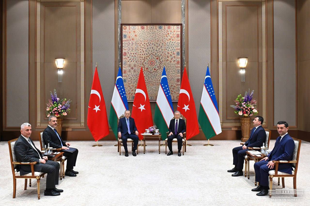 Переговоры президента Узбекистана Шавката Мирзиёева с президентом Турции Реджепом Эрдоганом в Ташкенте