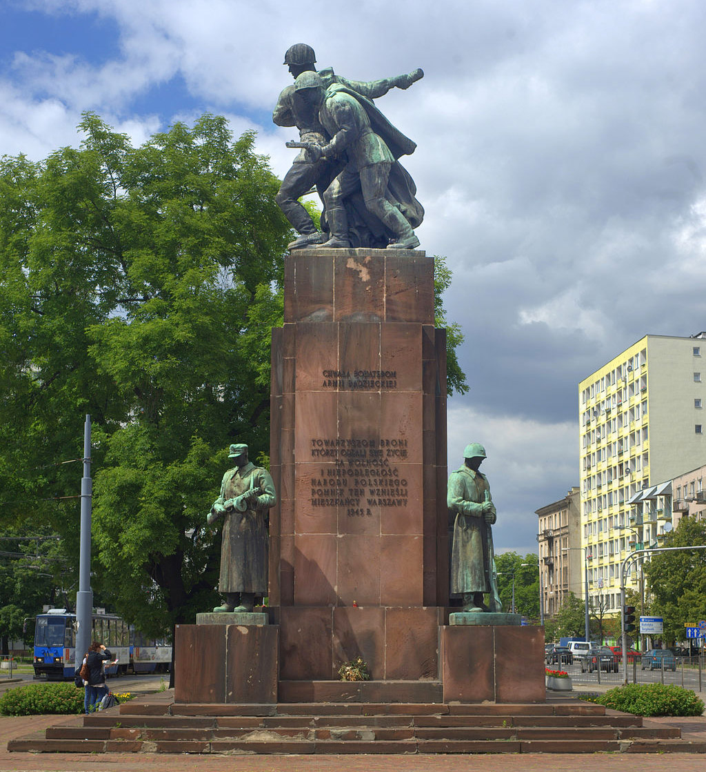 Памятник советско-польскому братству по оружию в Варшаве. 2010•год