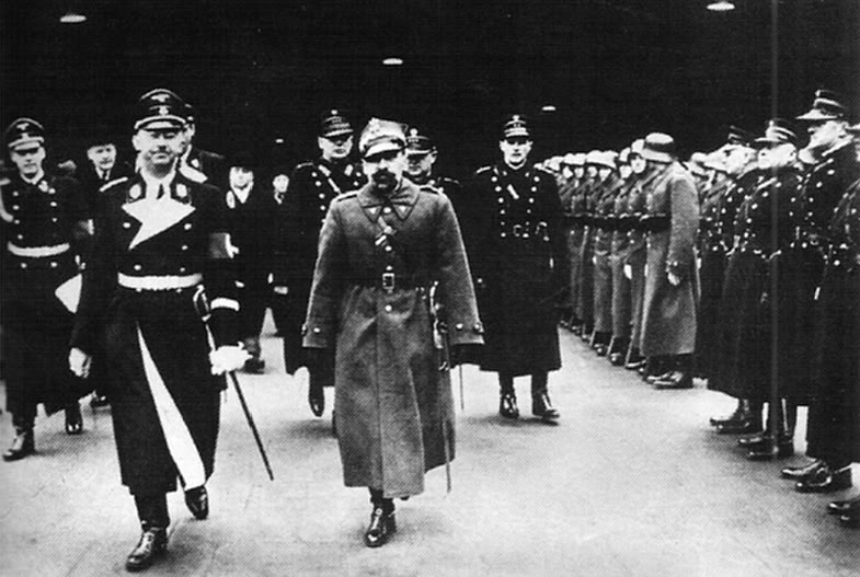 Гиммлер с польским генералом Малиновским