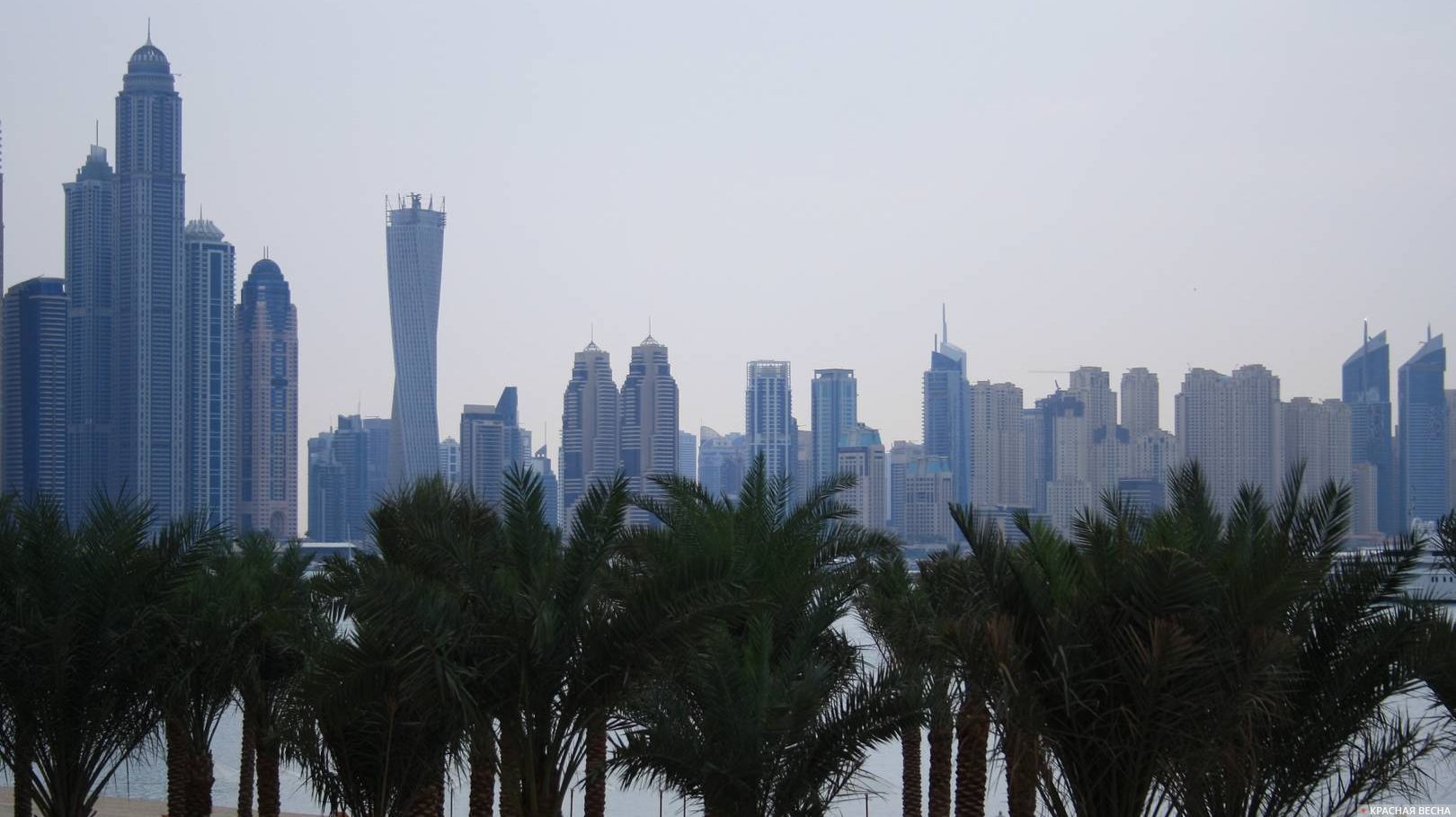 Вид на Дубай с Палм Джумейра. ОАЭ.