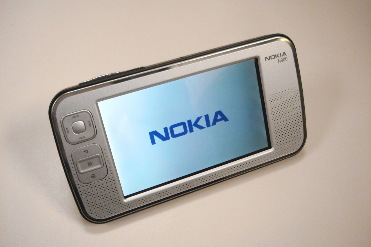 Телефон Nokia 2000-х годов