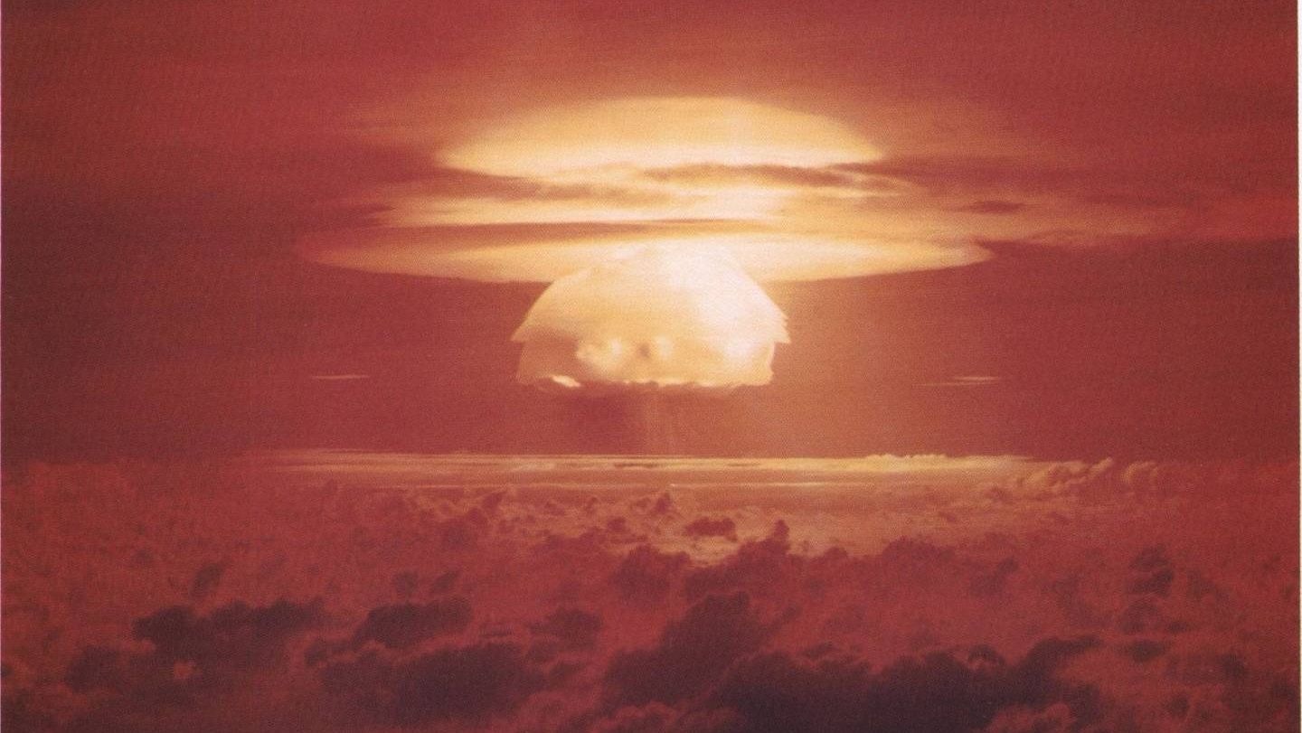 Испытание американской атомной бомбы