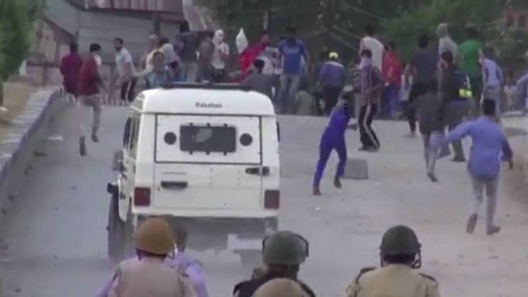 Протестующие в индийском Кашмире