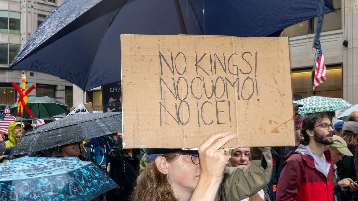 «No Kings» («Нет королям!»). Митинг против политики Трампа