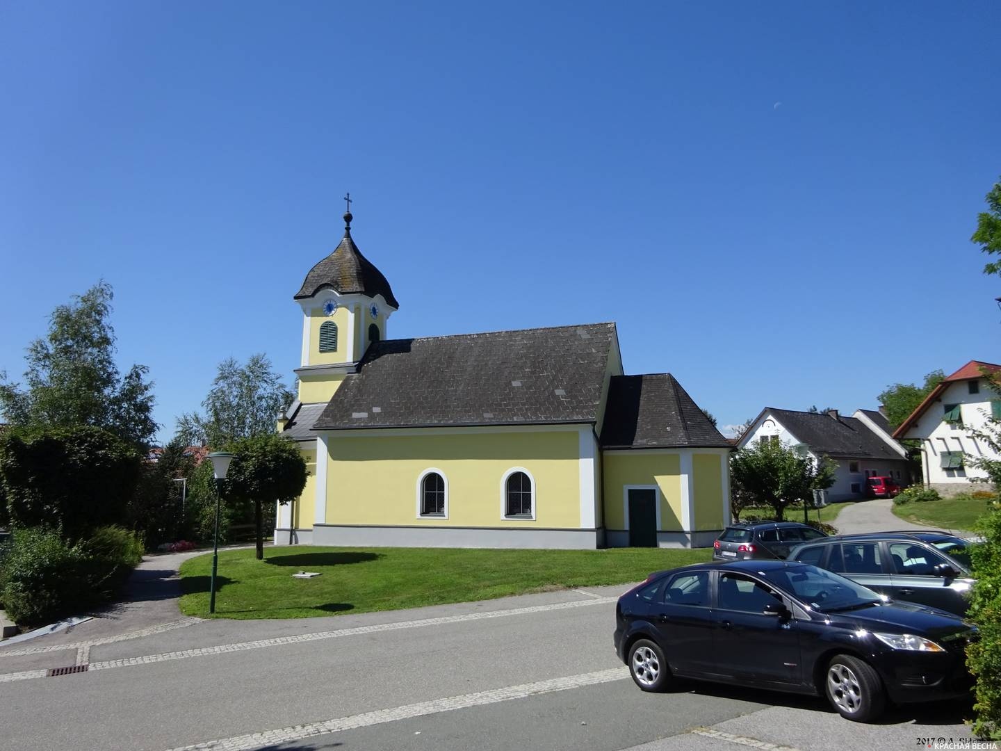 Деревенская церковь в Австрии