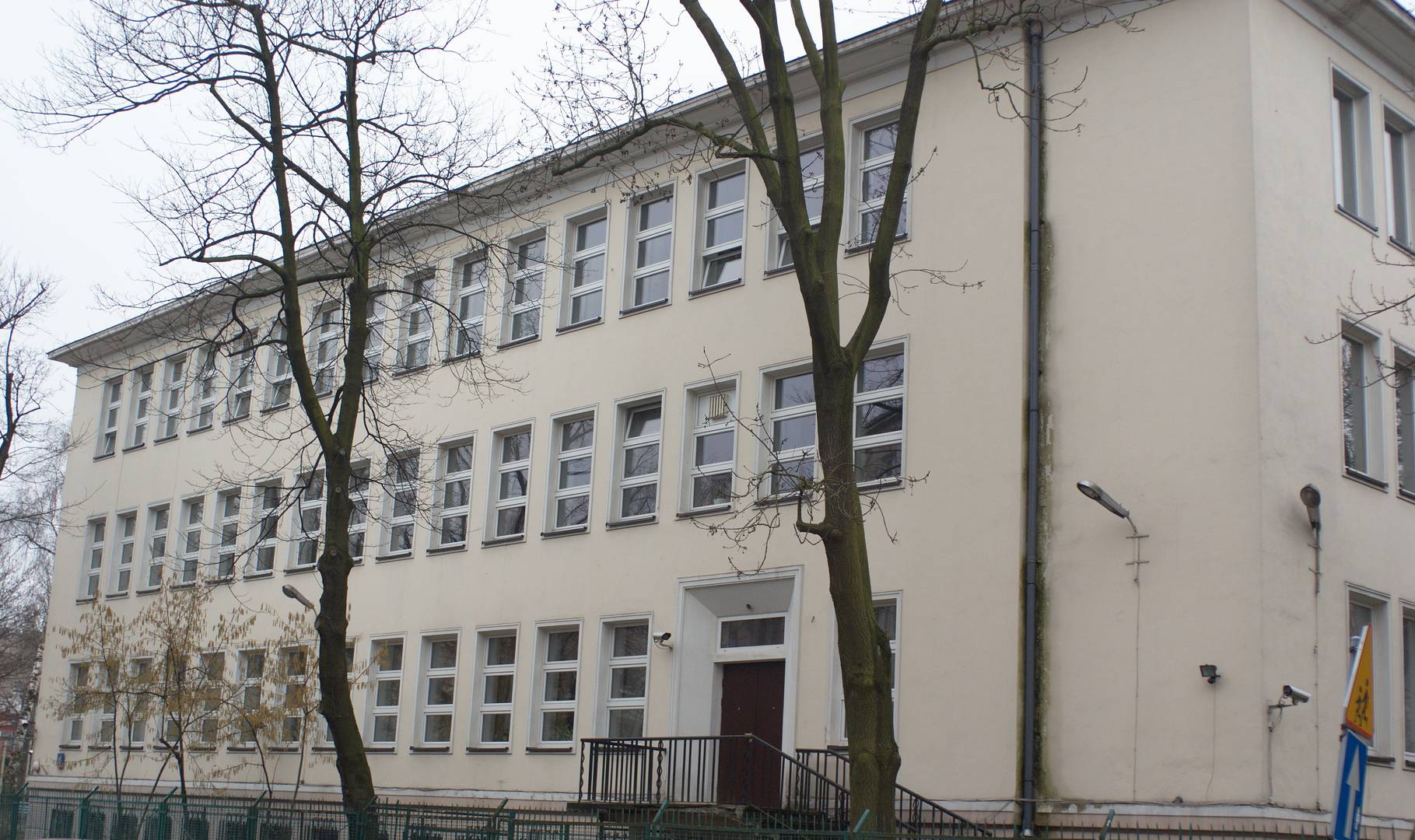 Русская средняя школа в Варшаве, Польша