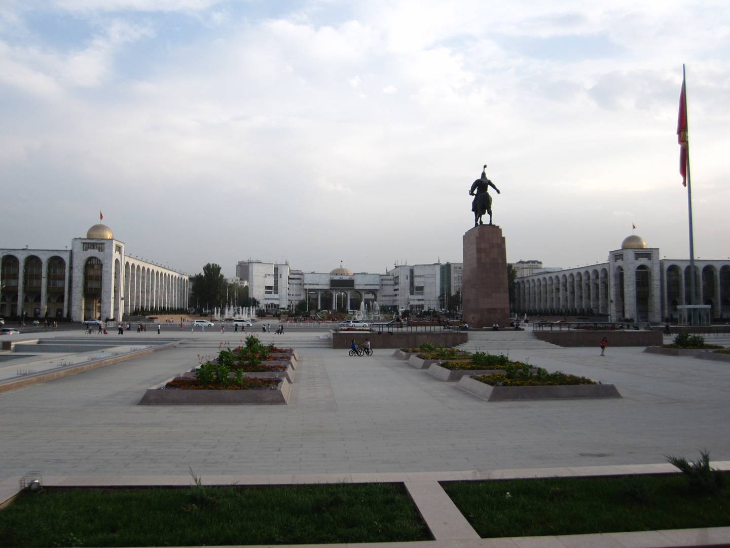 Площадь Ала-Тоо Бишкек Киргизия