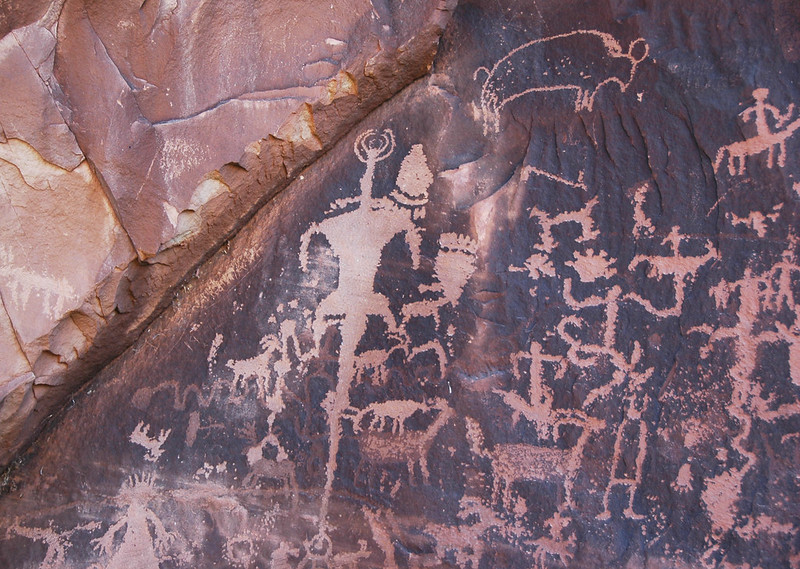 Индейские петроглифы. Штат Юта, США 