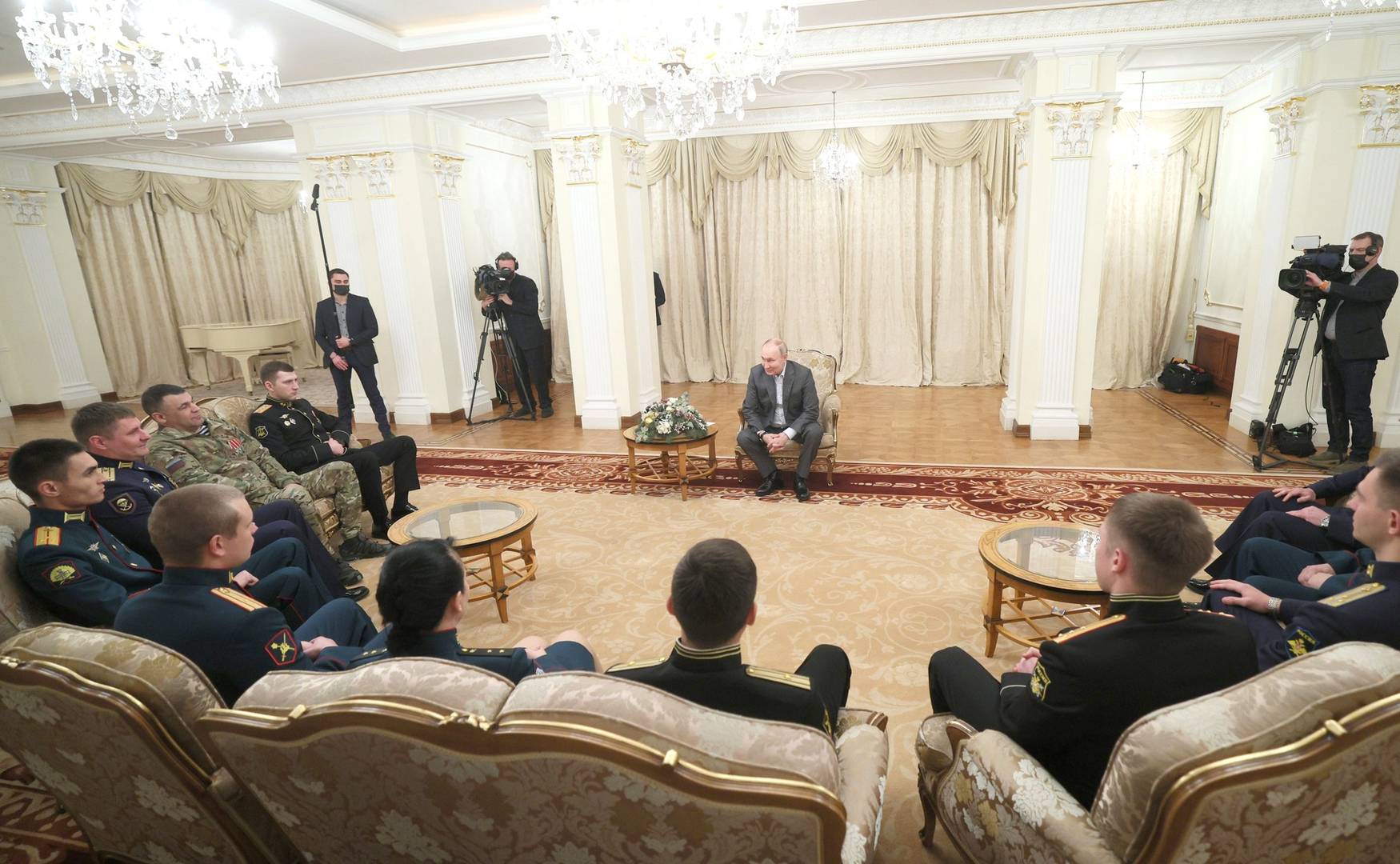 Владимир Путин встретился с участниками специальной военной операции