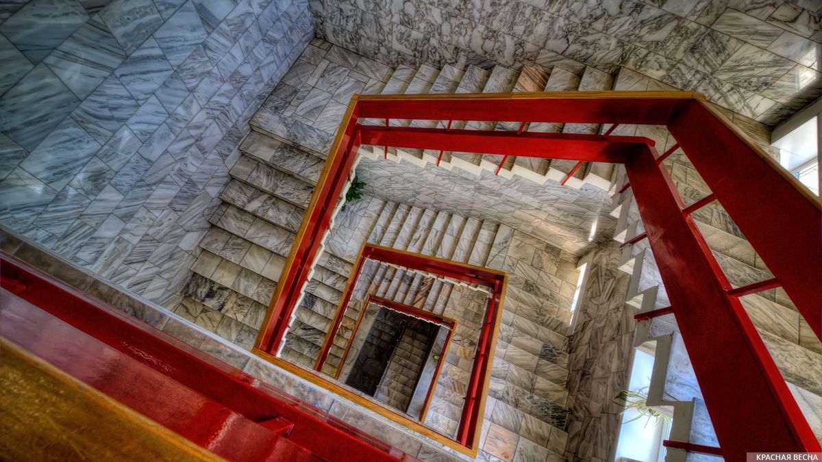 Лестница-лабиринт
