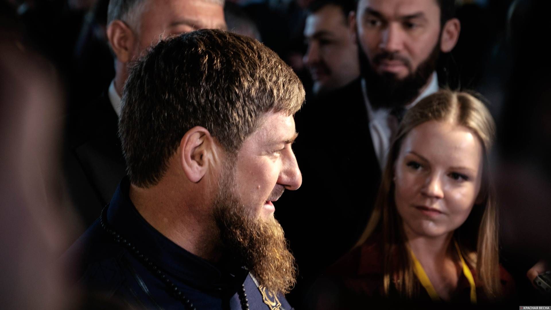 Кадыров прочитал стихотворение про «бандеровских бесов» и Украину
