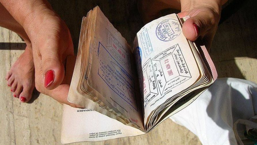 В Ливане возобновили выдачу и продление паспортов