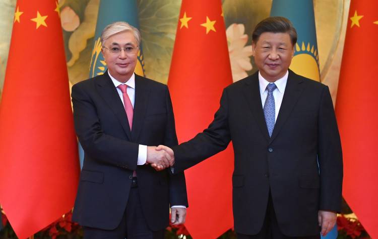 Президент Казахстана Касы-Жомарт Токаев и глава коммунистической партии Китая Си Цзиньпин
