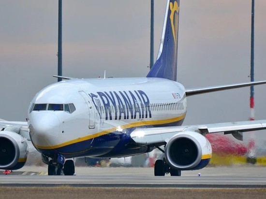 Самолет компании Ryanair