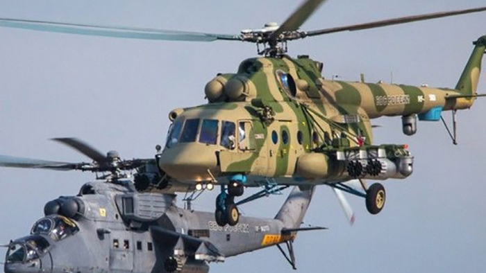 В Ленинградской области экипаж Ми-24 ЗВО принудил к посадке вертолет-нарушитель в ходе тренировки