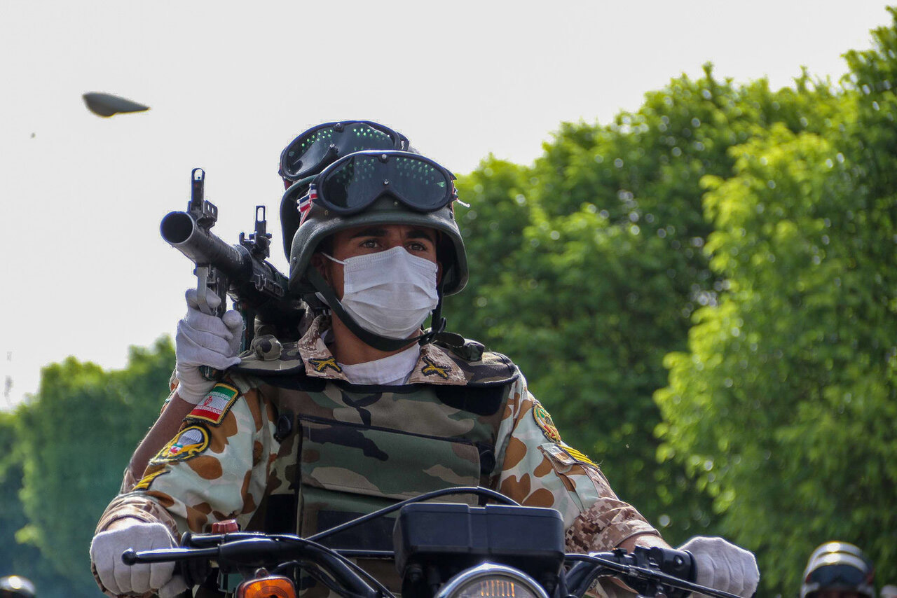 Иранские военные 