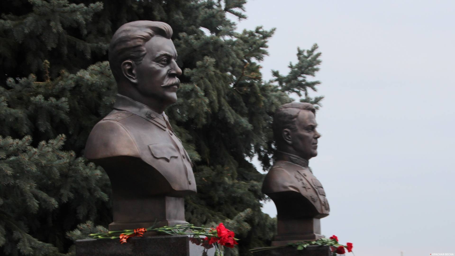 Бюсты Сталина и Василевского в Сталинграде