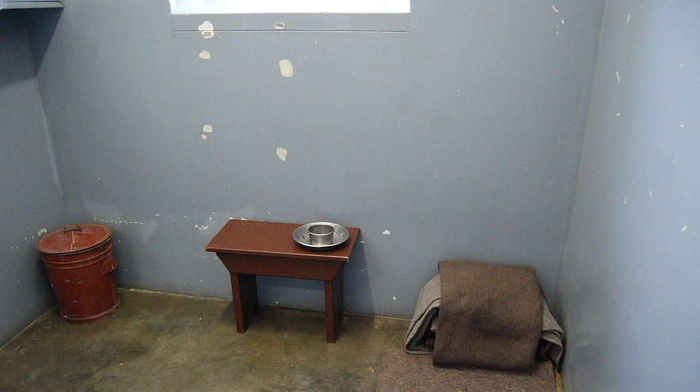 Камера Нельсона Манделы в тюрьме на острове Роббен