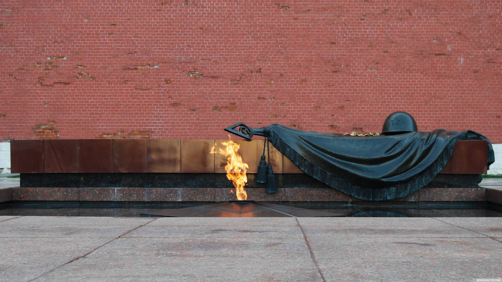 фото вечный огонь в москве на красной площади
