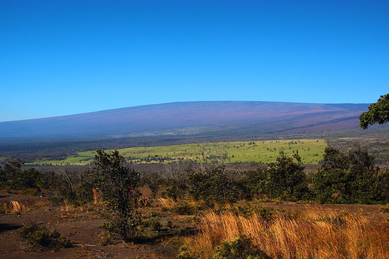 Мауна-Лоа — крупнейший надводный щитовой вулкан (Гавайи) 
