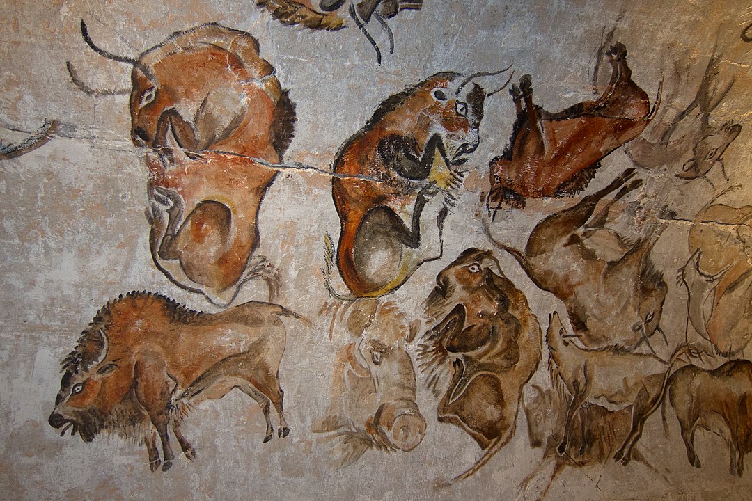 Дикие быки на стене пещеры Альтамира
