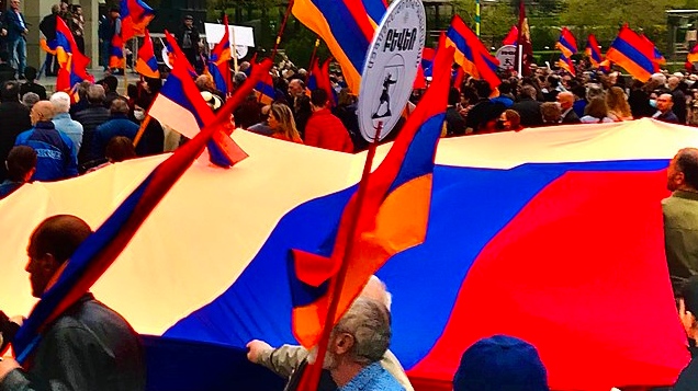 СК Армении арестовал десять протестовавших против политики Никола Пашиняна