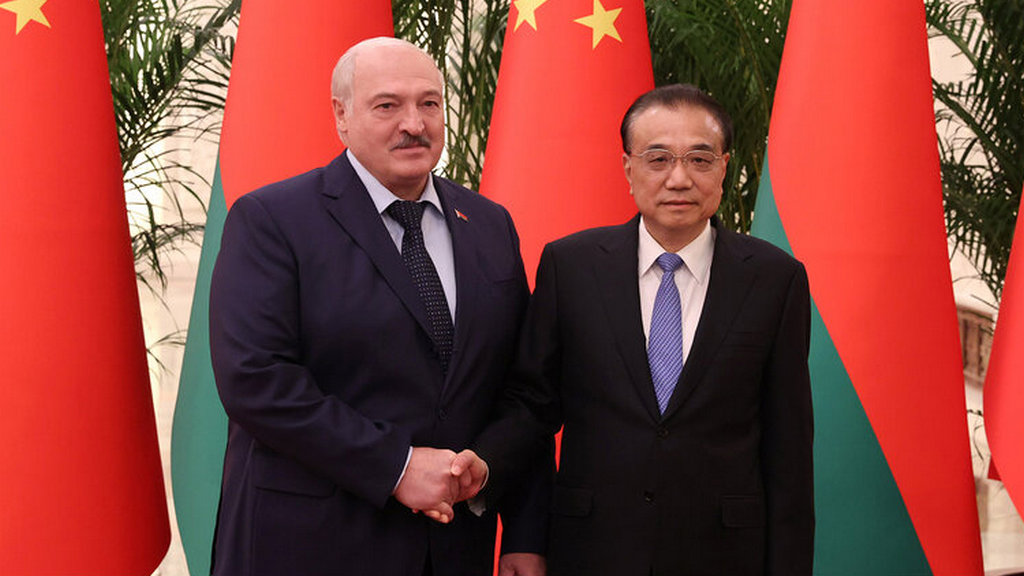 Александр Лукашенко во время визита в КНР