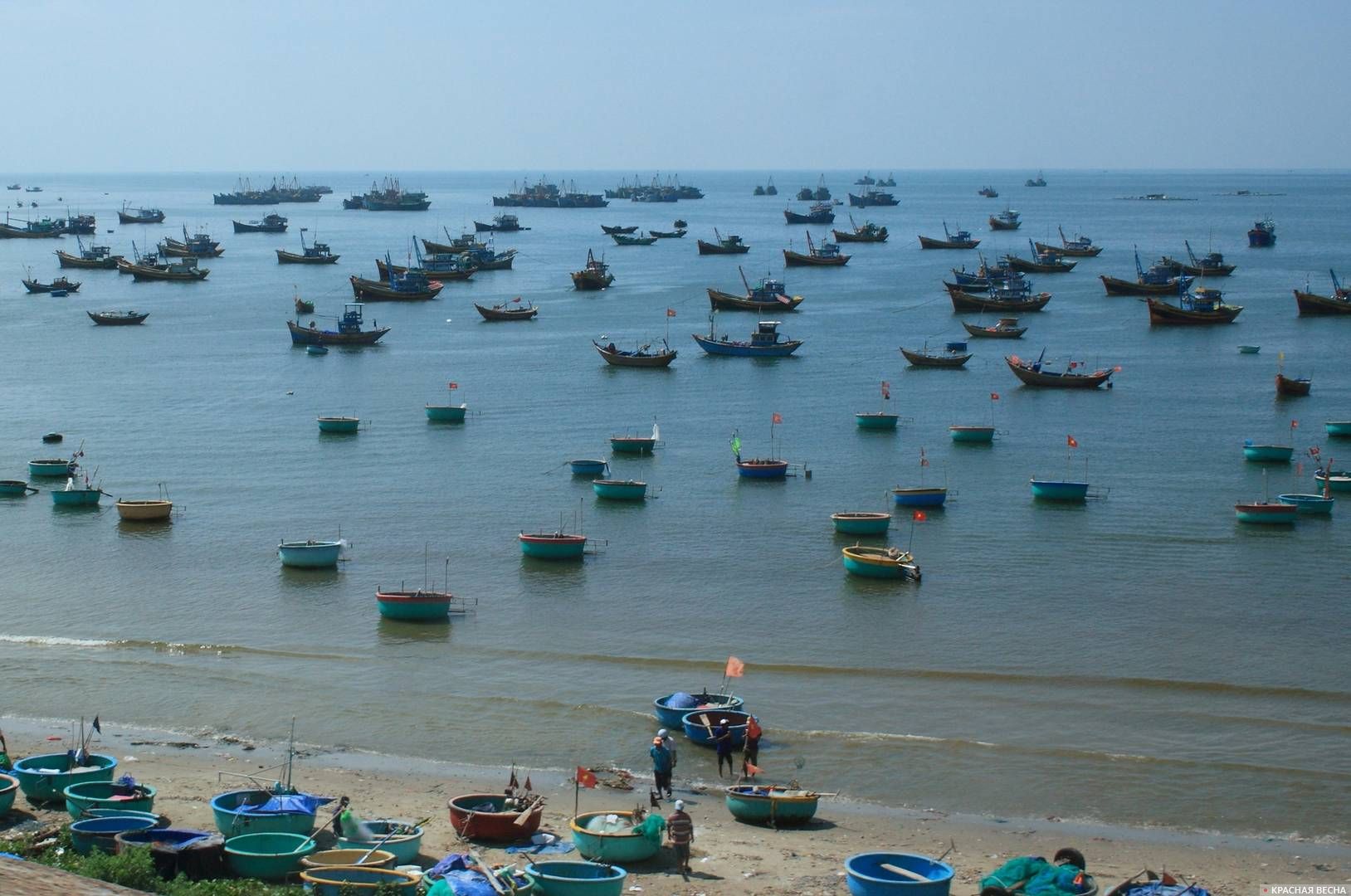 Рыбацкие лодки. Вьетнам