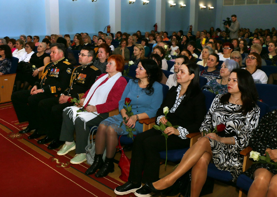 Торжественное собрание в Доме офицеров в Калининграде. 7 марта 2024 года