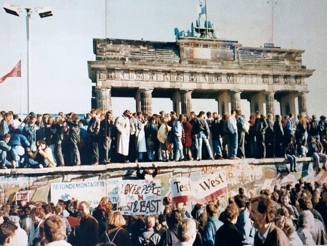 Падение Берлинской стены. 10 ноября 1989