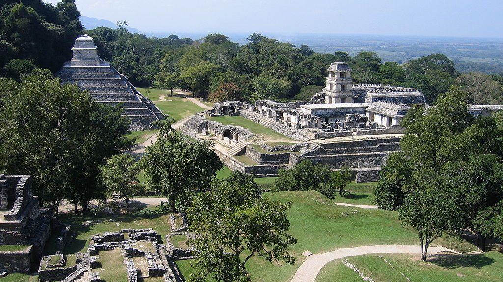 Обсерватория майя в Паленке. Мексика