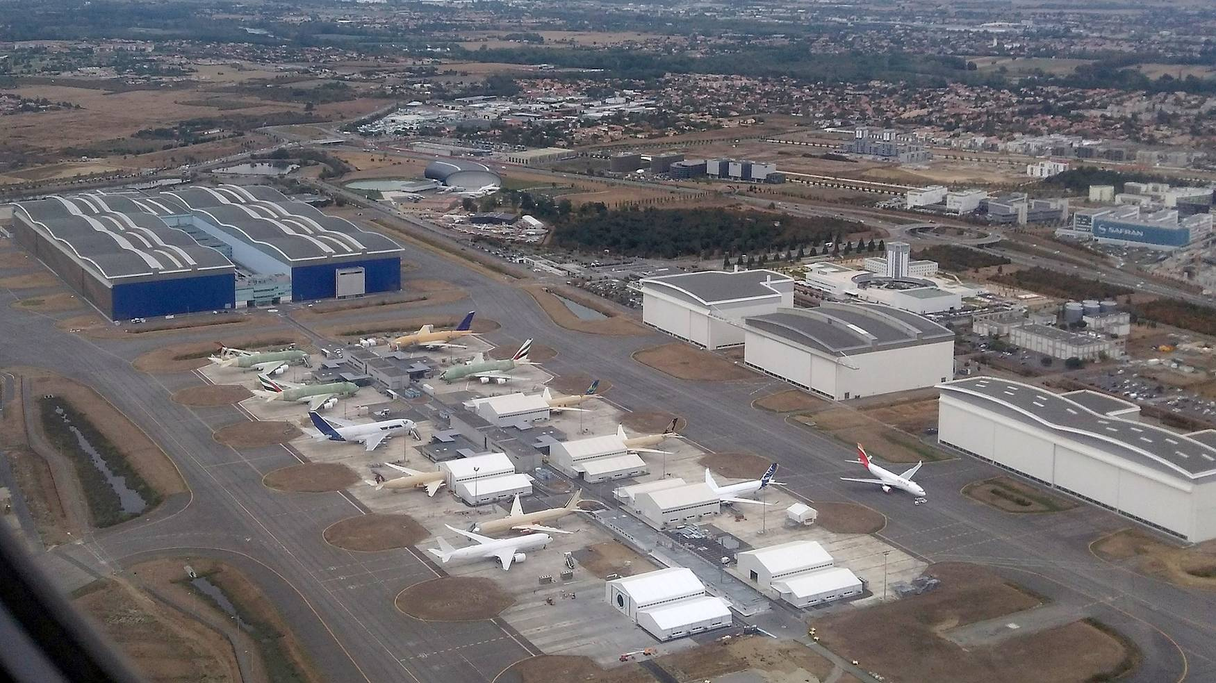 Завод компании Airbus Lagardère