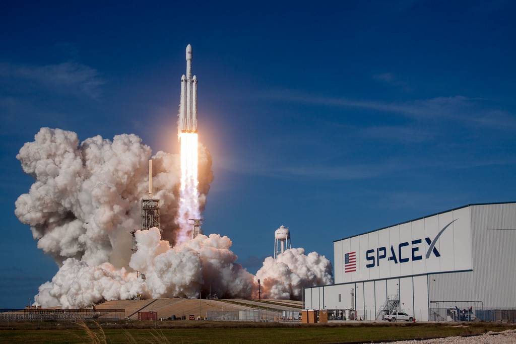 Тестовый запуск Falcon Heavy