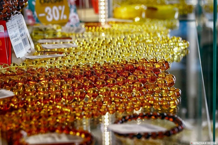 Янтарные изделия