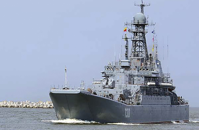 Десантные корабли Балтийского флота отразили налет авиации условного противника