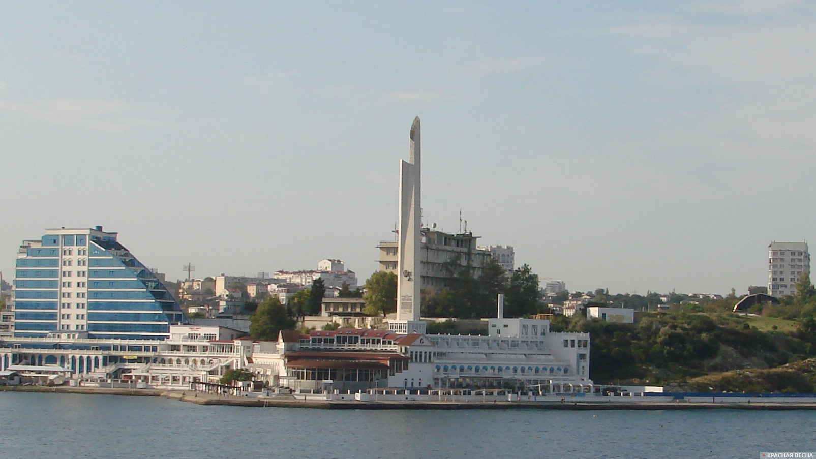 Памятник Штык и парус. Севастополь