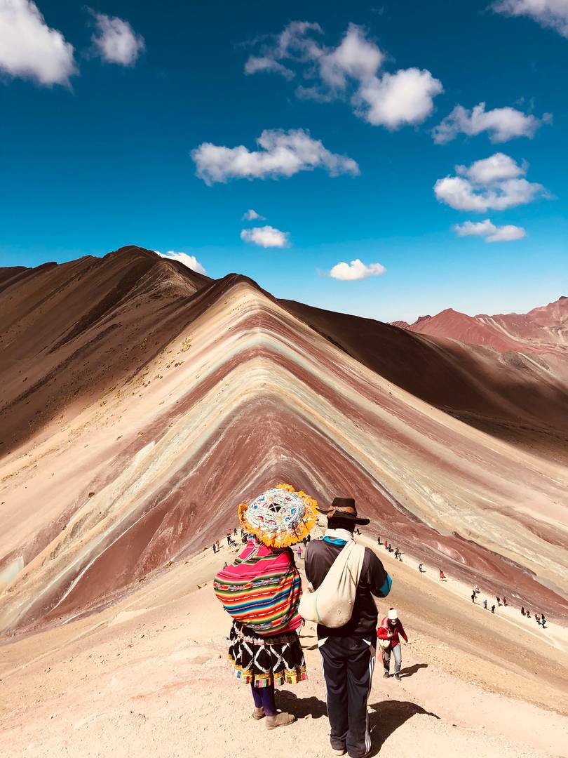 Радужные горы в регионе Куско. Перу