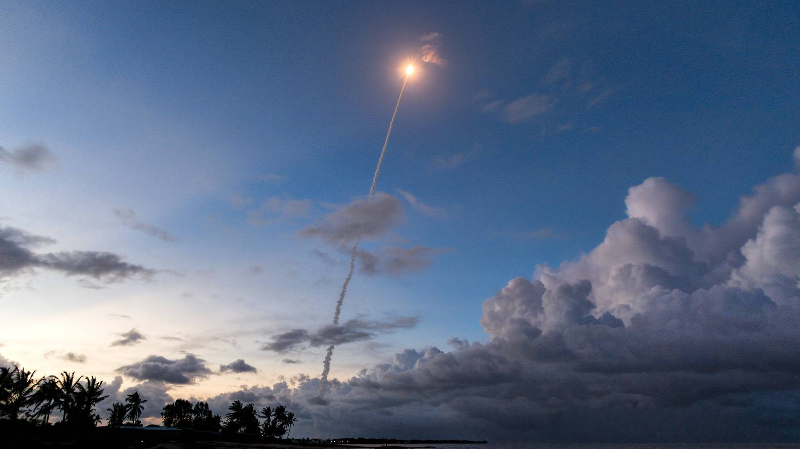 Запуск ракеты с космодрома Куру