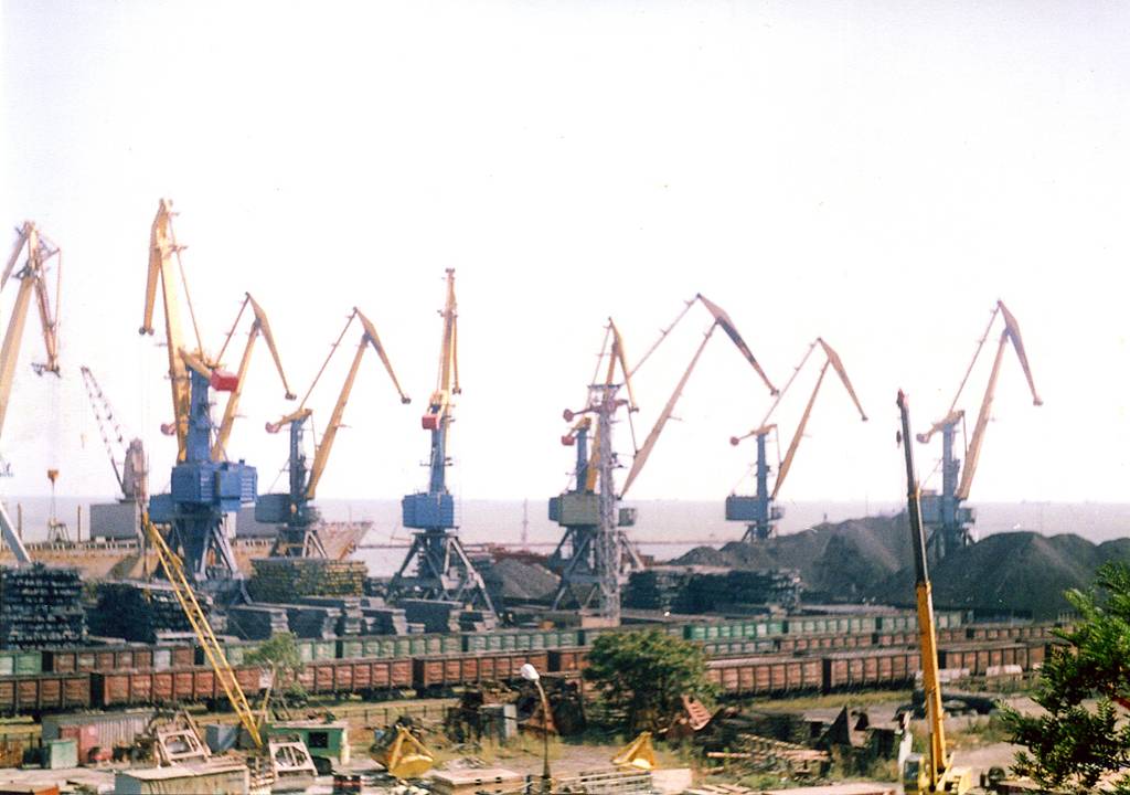 Мариупольский морской торговый порт. 2006