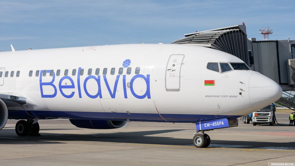 Boeing 737 авиакомпании Белавиа в аэропорту Минск.