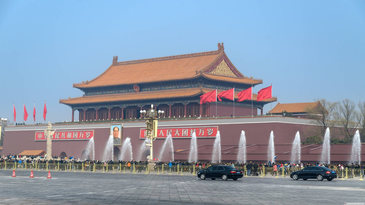 Врата Небесного Спокойствия (Тяньаньмэнь). Пекин, Китай