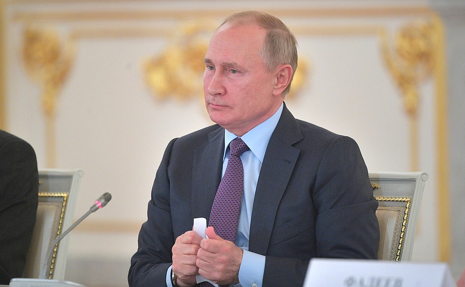 Владимир Путин на заседании Совета по развитию гражданского общества и правам человека.