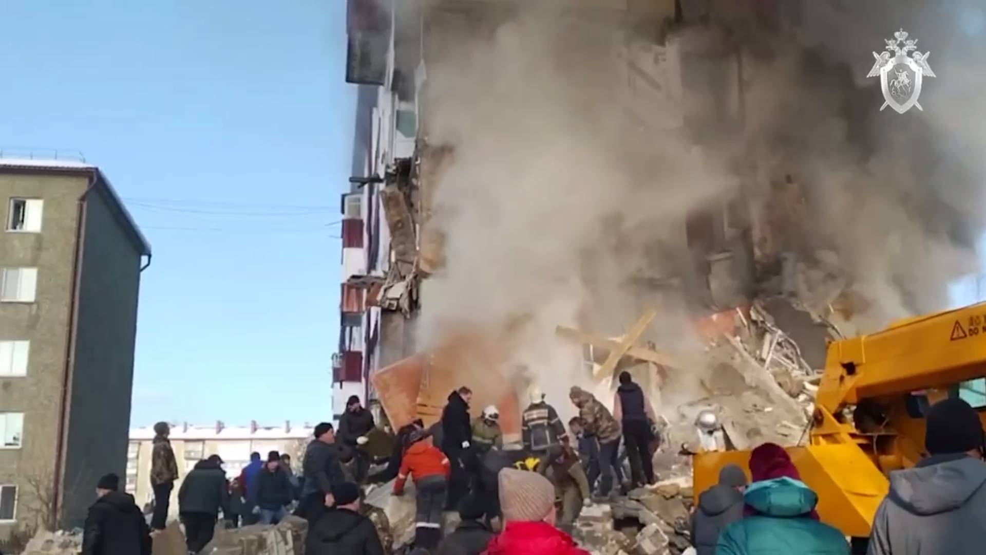 Обрушение части жилого дома в пос. Тымовское Сахалинской области