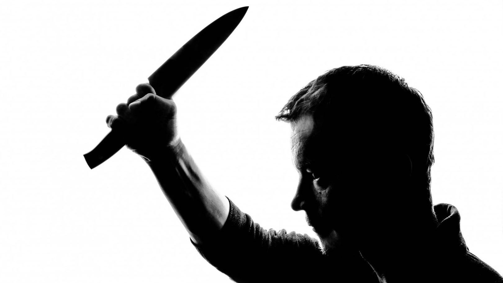 Силуэт человека с ножом Бесплатная фотография — Public
