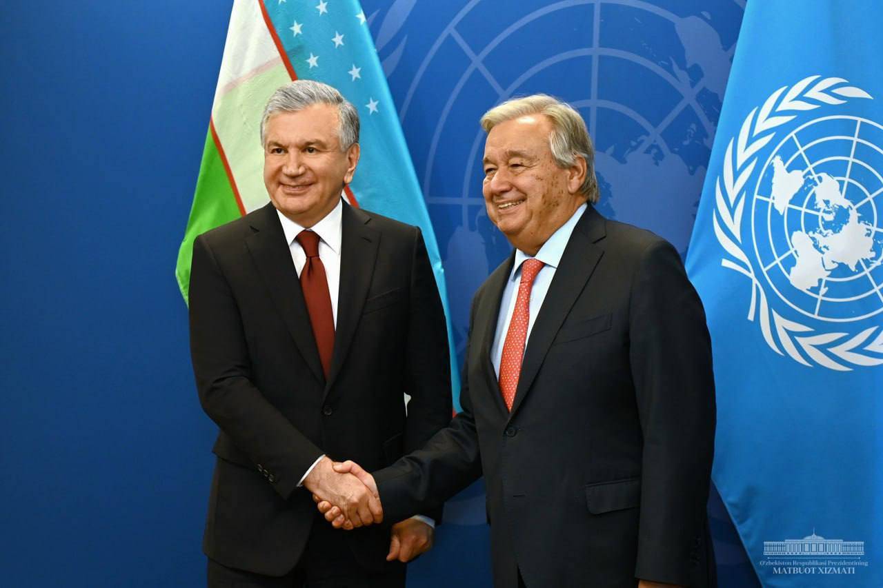 Президент Узбекистна Шавкт Мирзиёев и генсек ООН Антонио Гутерриш