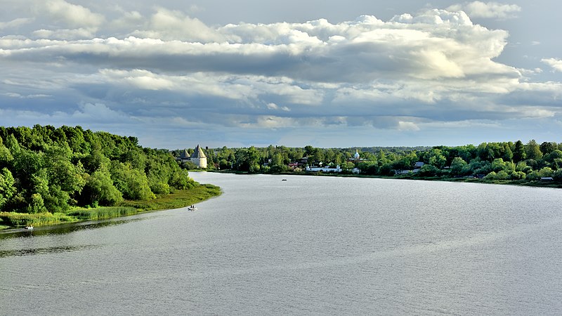 Берега реки Волхов