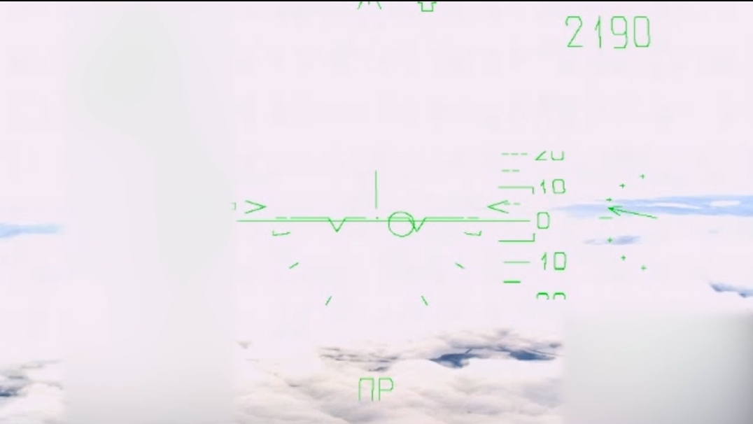 Цитата из видео «Кадры боевых вылетов многофункциональных сверхманевренных истребителей Су-35С»